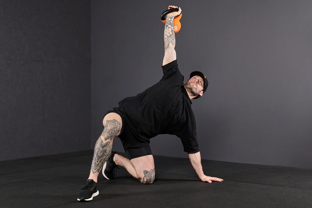 How to Perform a Turkish Get Up Mirafit